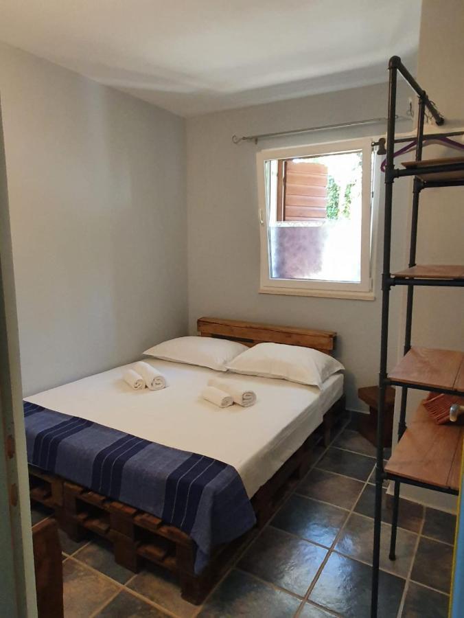 Apartmani Huljic Stari Grad  Exterior photo